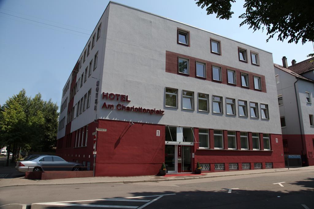 Hotel Am Charlottenplatz Esslingen am Neckar Esterno foto